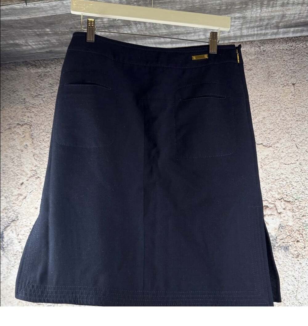 Tory Burch size 8 Elegant Navy A-LineWomen's Skirt. MN113